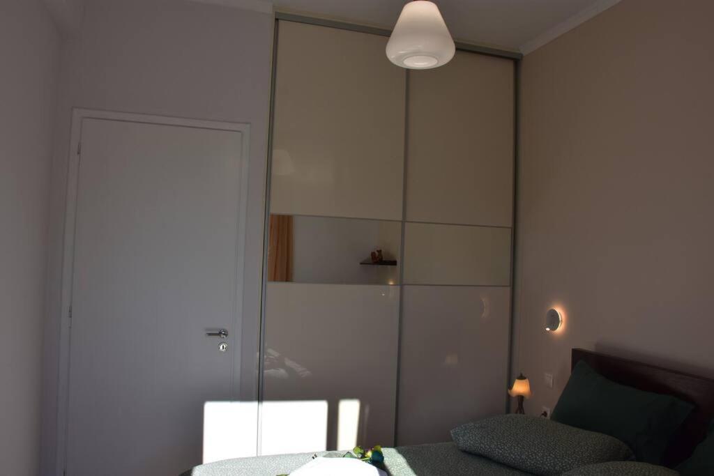 Seashell Apartment -Near The Beach Artemida  Exterior photo